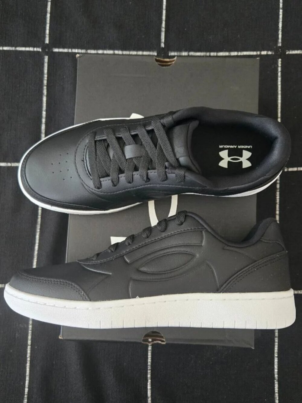 NEW Under Armour W Tempo 6005796-001 Women's Black Size 9.5 Shoes
